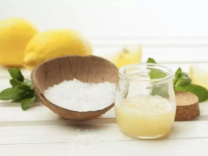 Coconut Oil And Lemon Face Exfoliator